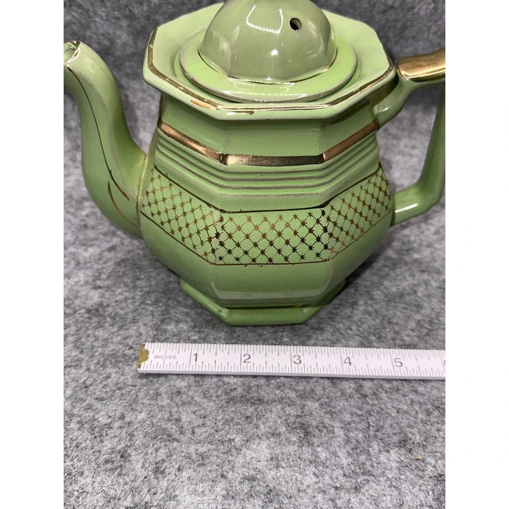 Vintage Green Octagonal Ceramic Teapot Gold Gilt Lattice Art Deco Style Lid